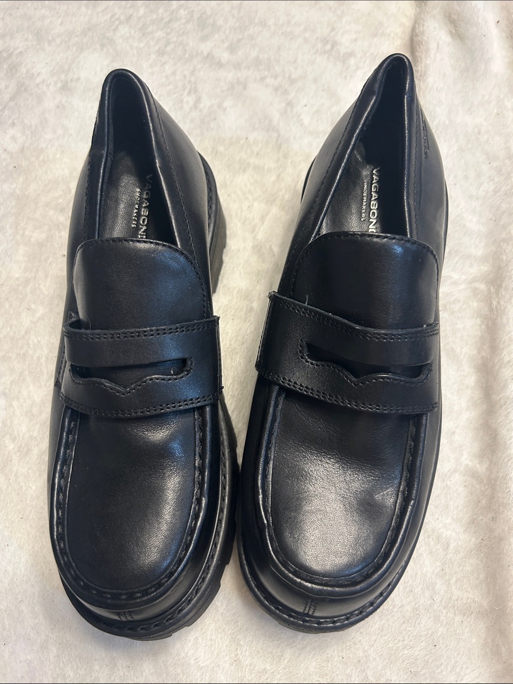Vagabond Black Leather Penny Loafers